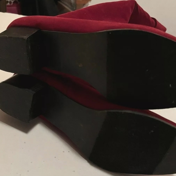 Classique Red & Black Satin Ribbon Boots SZ: US 9 - Picture 5 of 7
